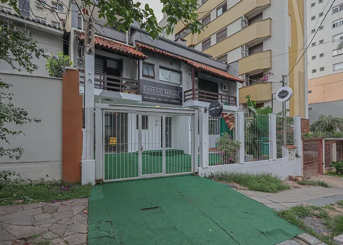 House Bela Vista - Com Casa de hóspedes
